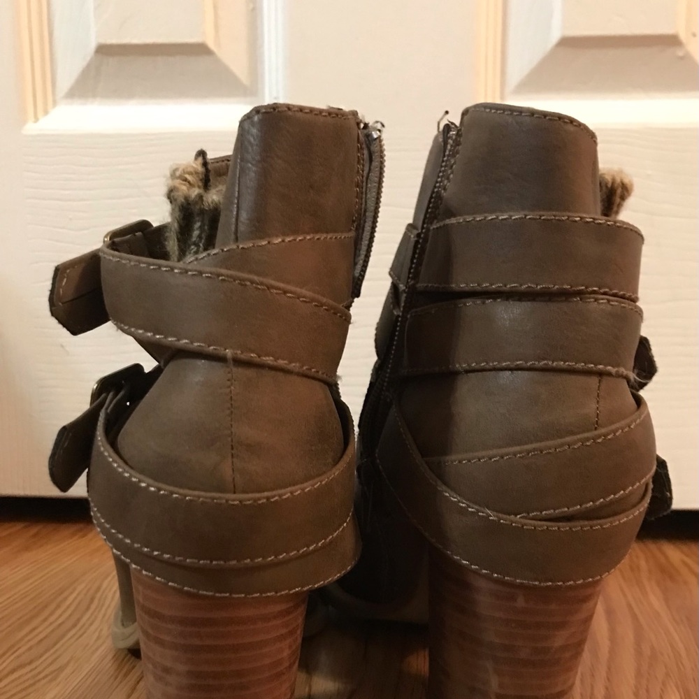 Booties - Picture 4 of 7